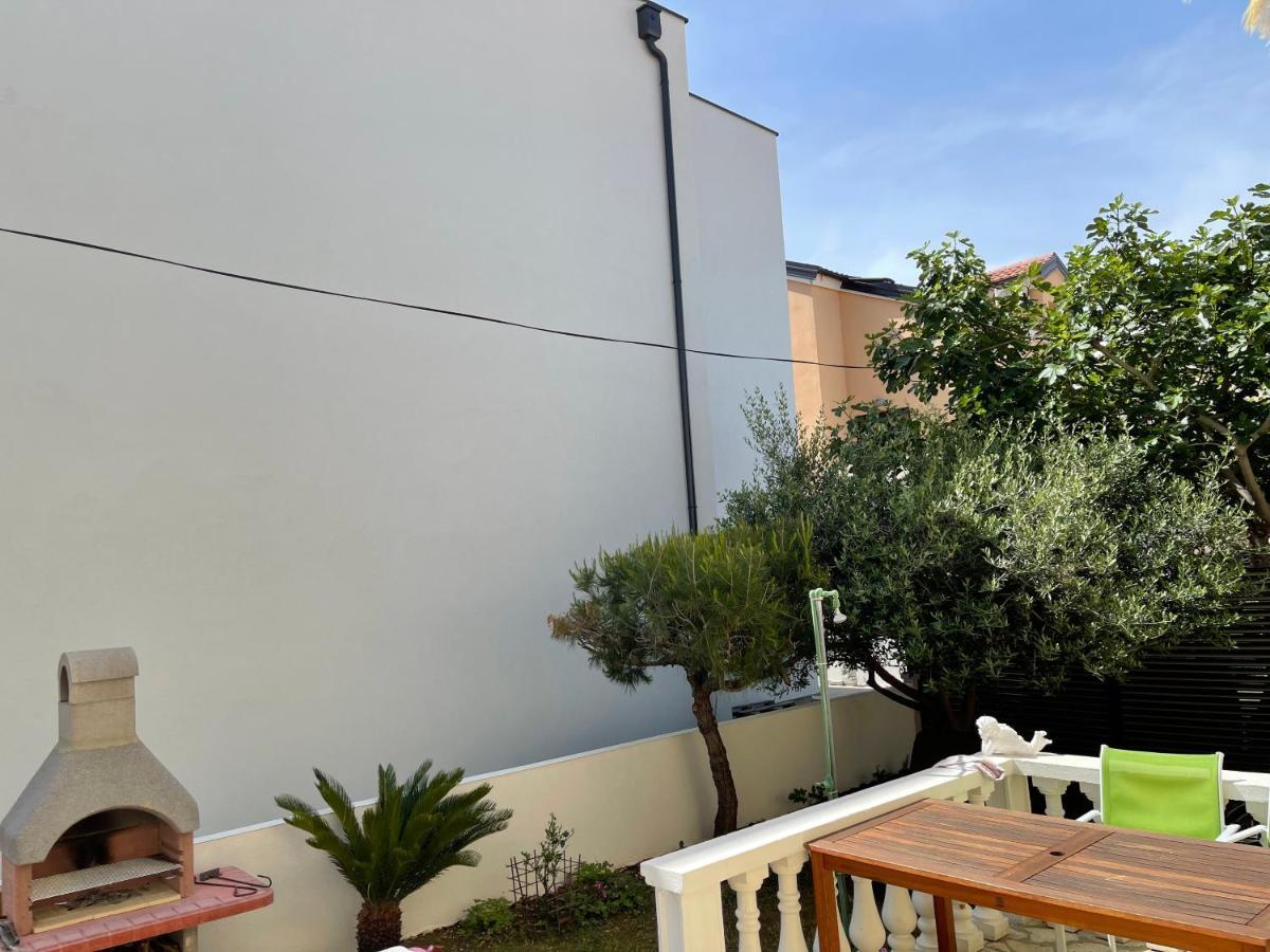 Apartments Villa Engeli วีร์ ภายนอก รูปภาพ